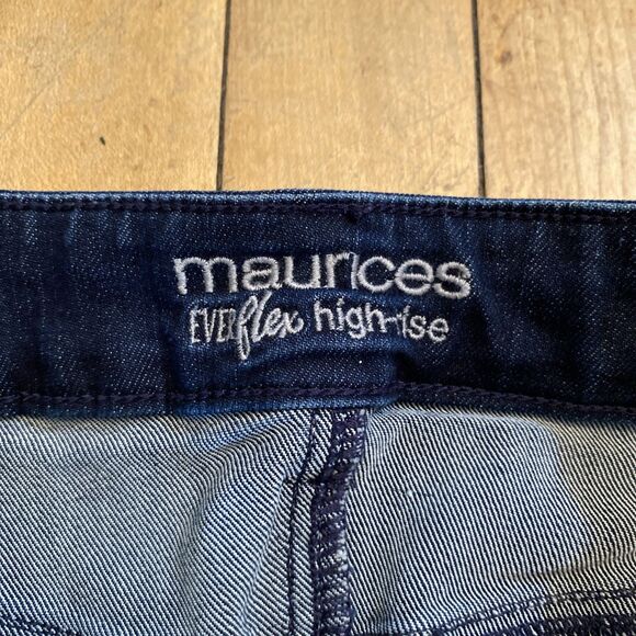 Maurices Everflex High Rise Jeans Women’s Size 0 X-Short Dark Wash Distressed - Picture 2 of 10